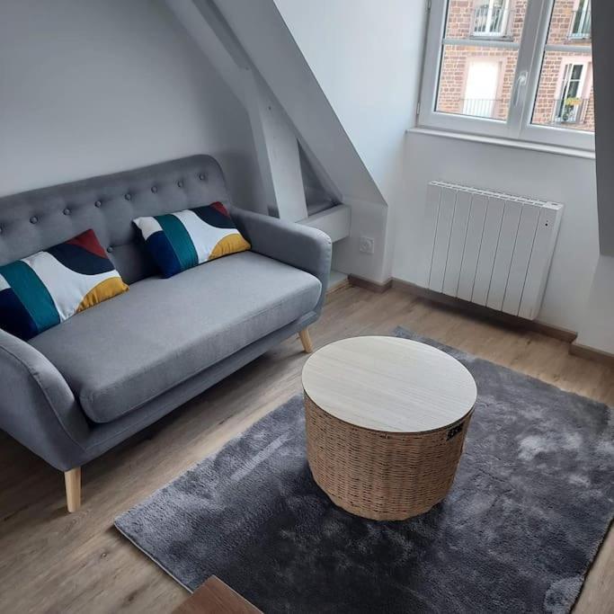 Bel Appartement F2 Hyper Centre Refait A Neuf Coutances Bagian luar foto